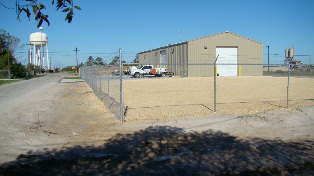 Caliche base yard & fence